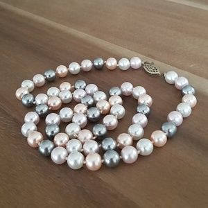 Pearl Necklace w/ Matching Bracelet